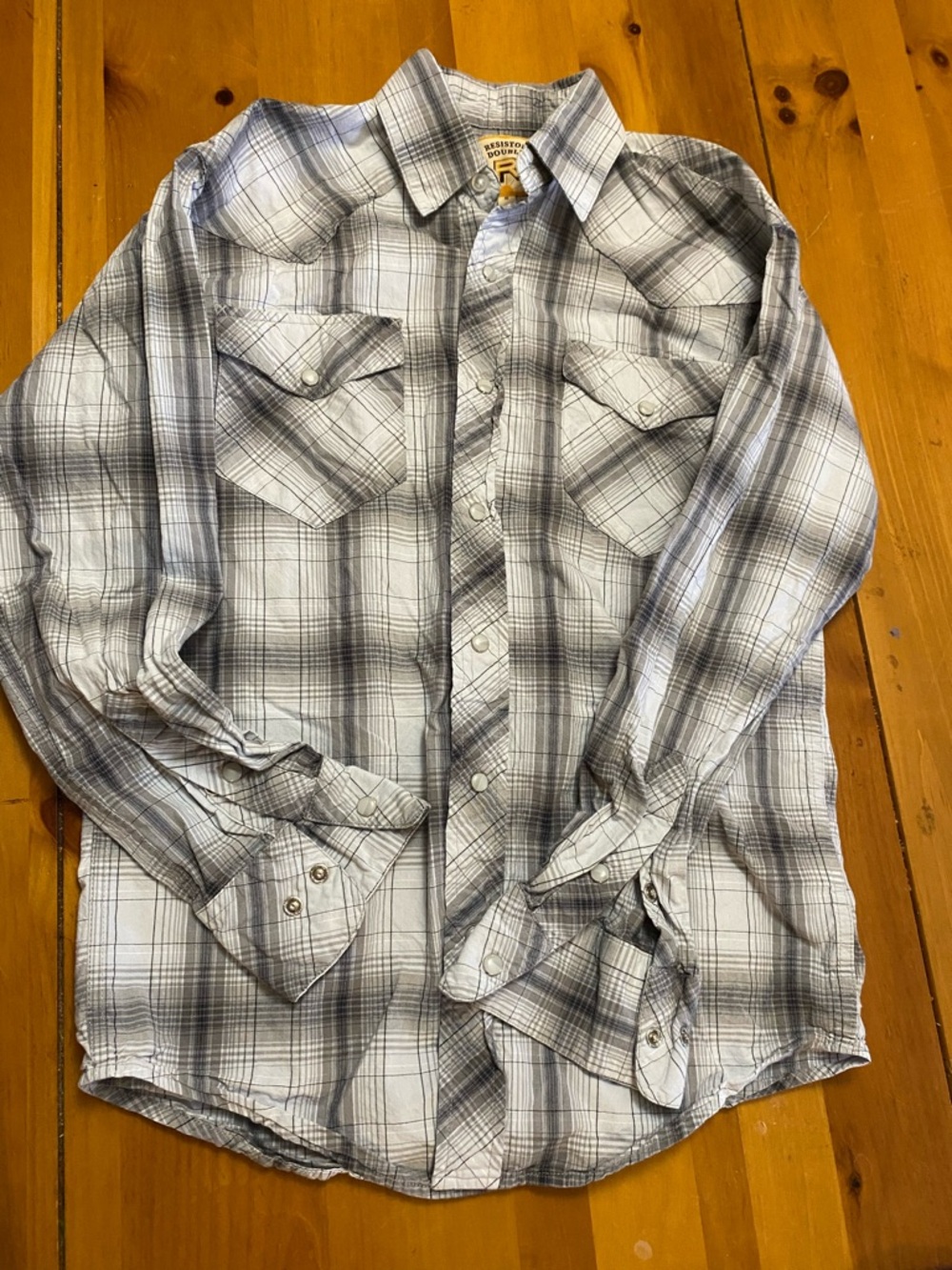 Men's Gray Plaid Button-Down Shirt - Casual Long Sleeve